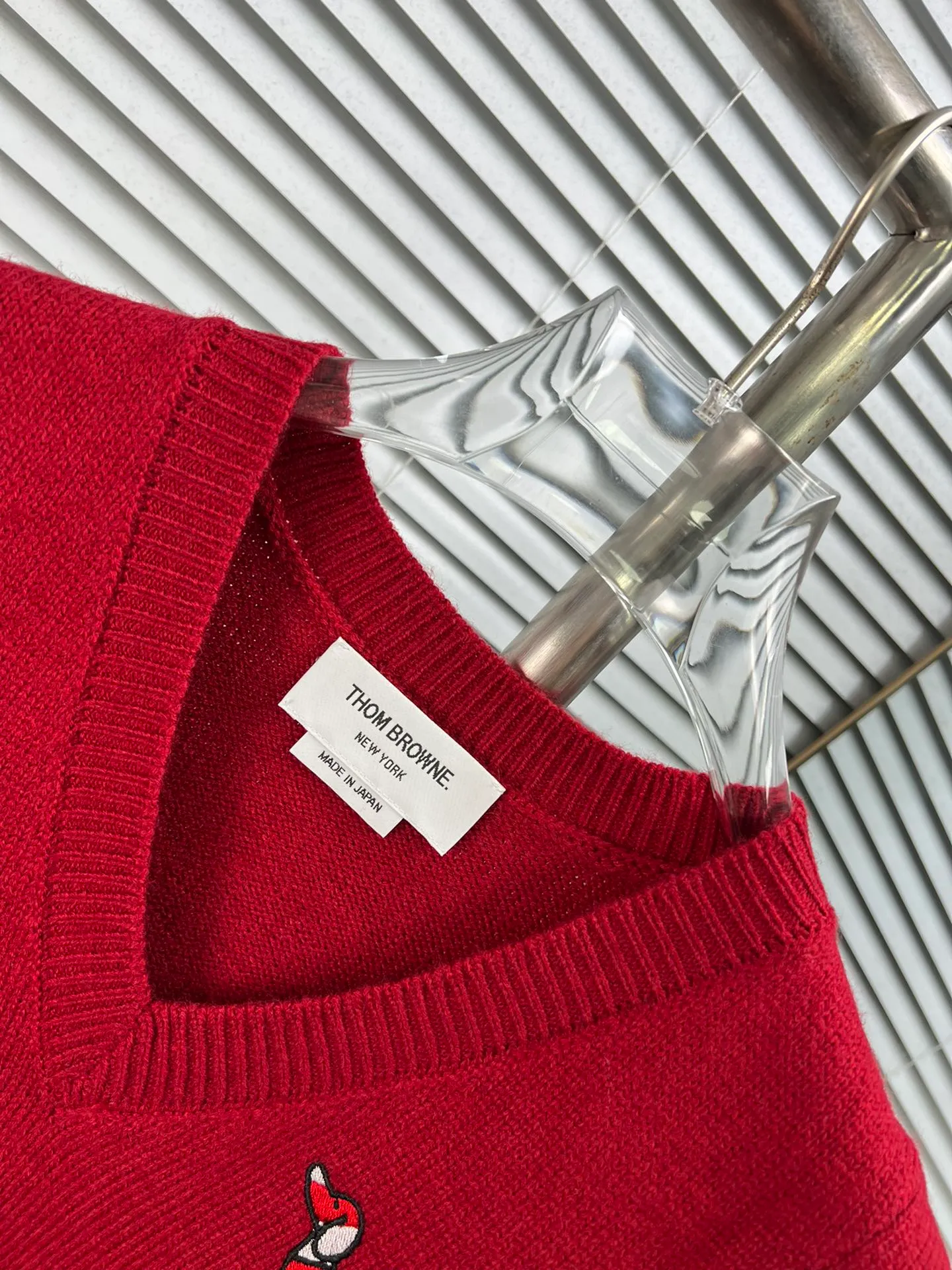 THOM BROWNE 𝐕 📍𝐒𝐢𝐳𝐞Size： 0.1.2.(S.M.L.) 📍𝐃𝐞𝐭𝐚𝐢𝐥 ： ， ， ✂️ V ， ， ， ， ~🛒